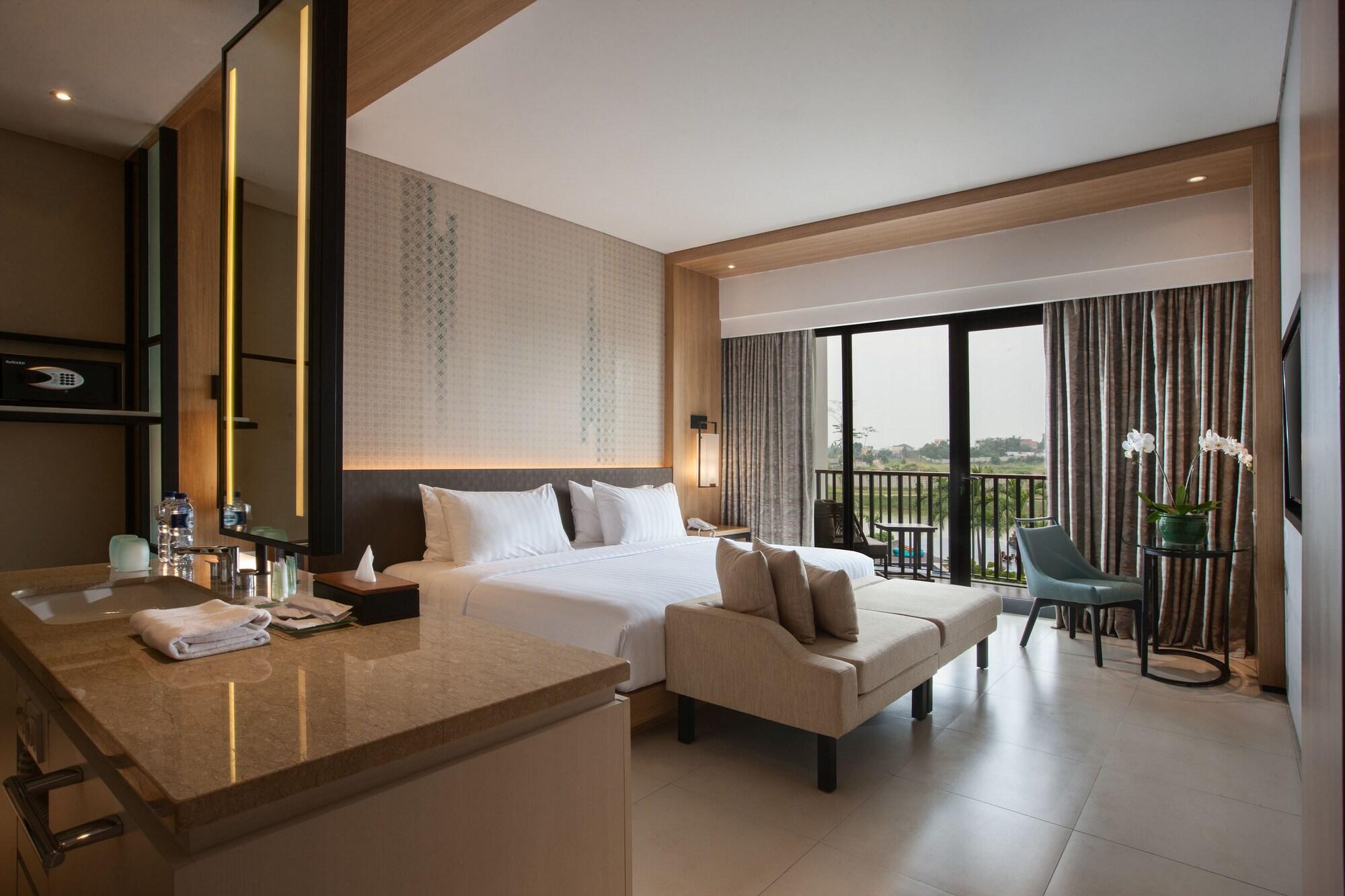Hotel Santika Premiere Bandara Palembang Eksteriør billede