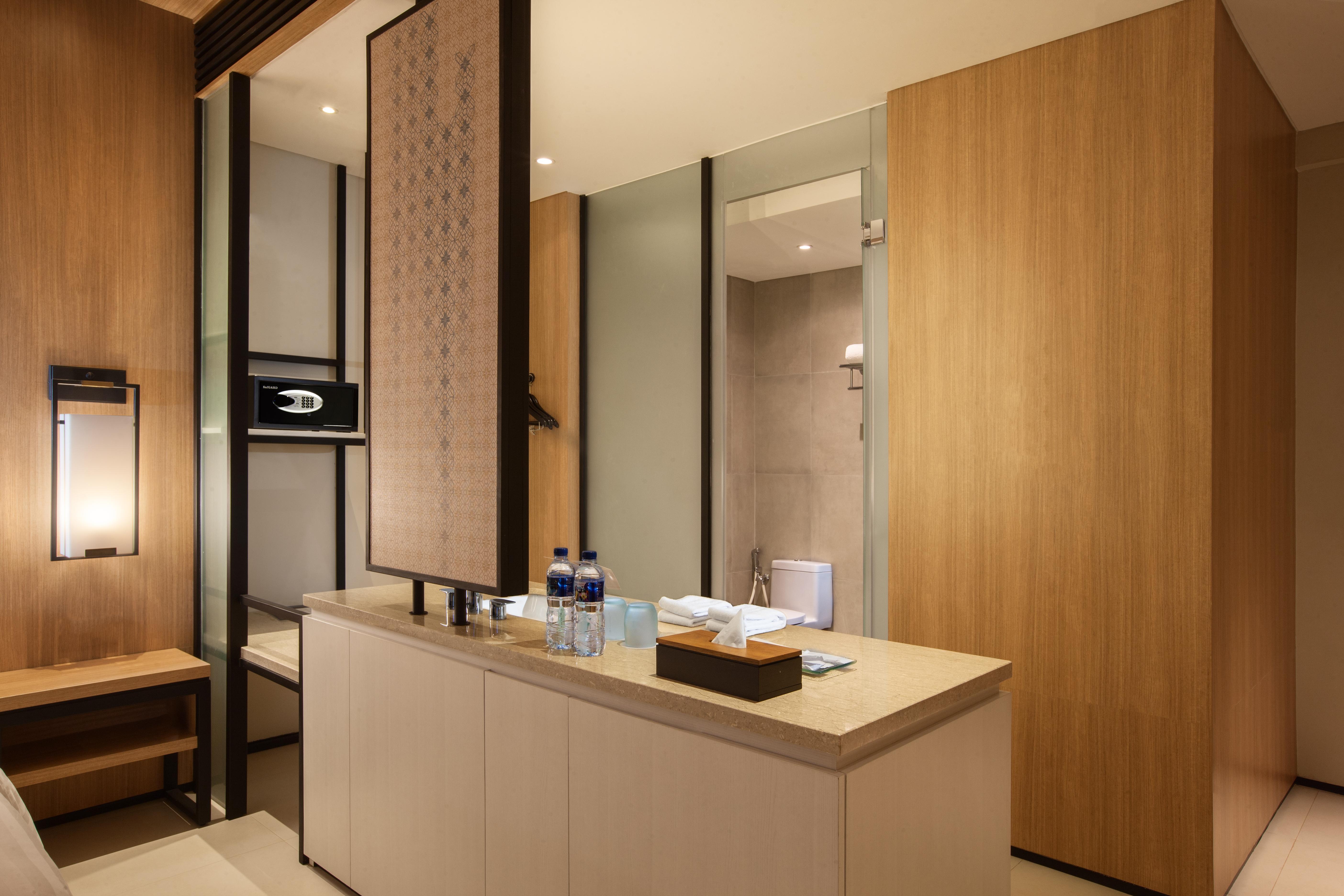 Hotel Santika Premiere Bandara Palembang Eksteriør billede