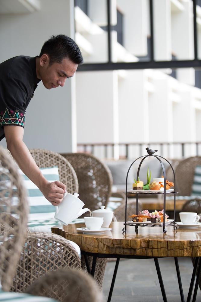 Hotel Santika Premiere Bandara Palembang Eksteriør billede